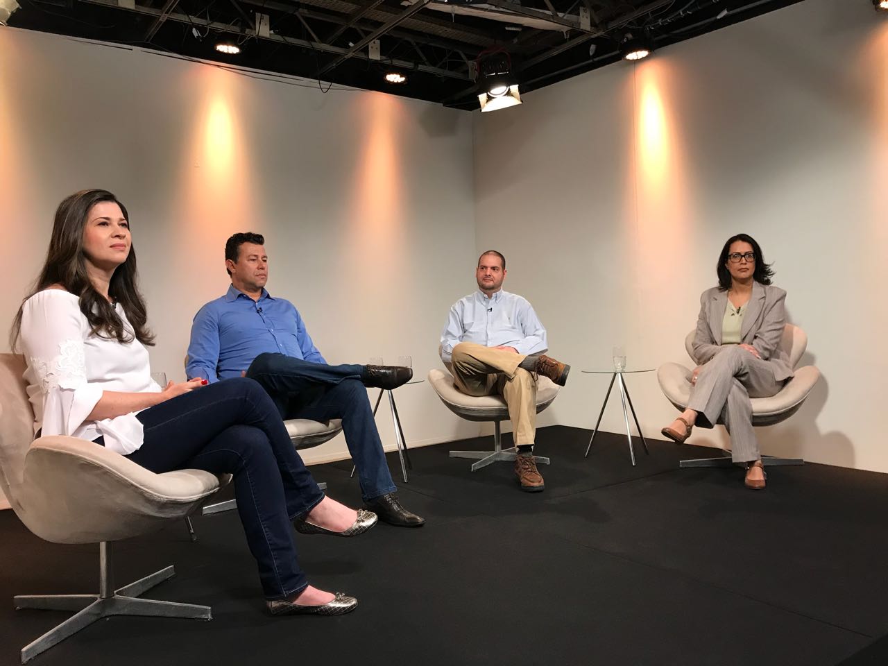 Professores gravam aula de apresentação do novo curso da FATEC/UNIVESP