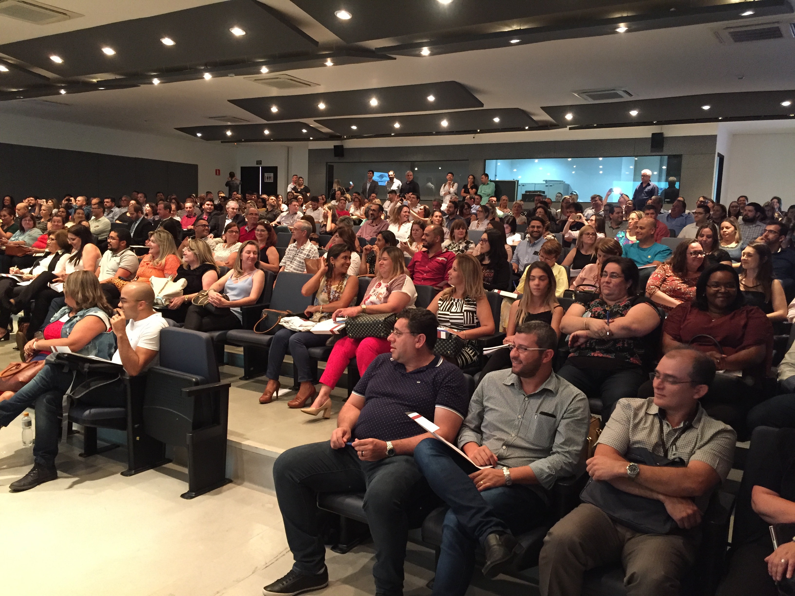 Univesp reúne representantes dos 144 novos polos