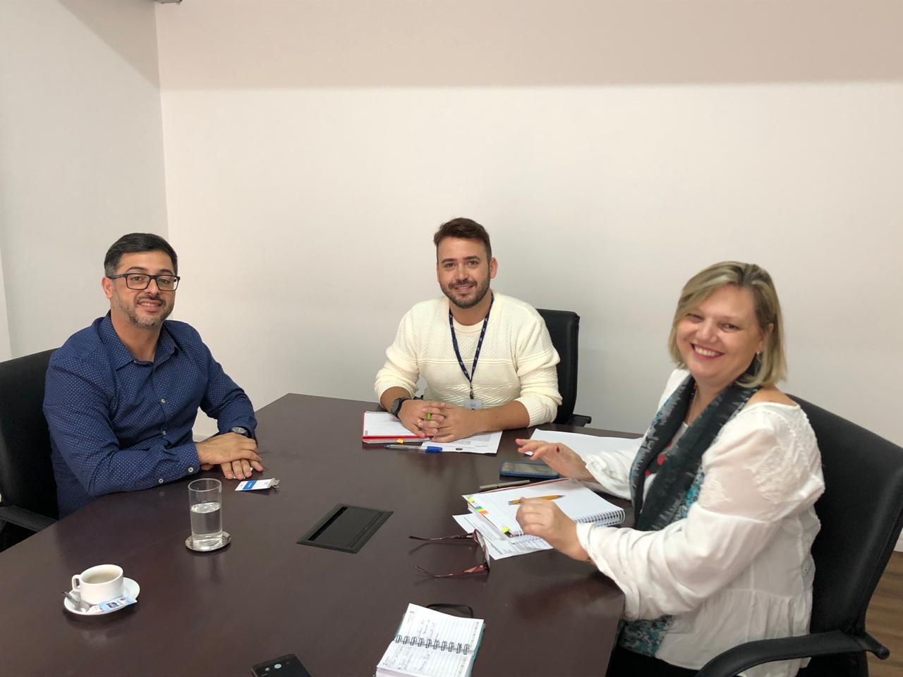 Secretário de Relações Institucionais de Capão Bonito visita sede da Univesp