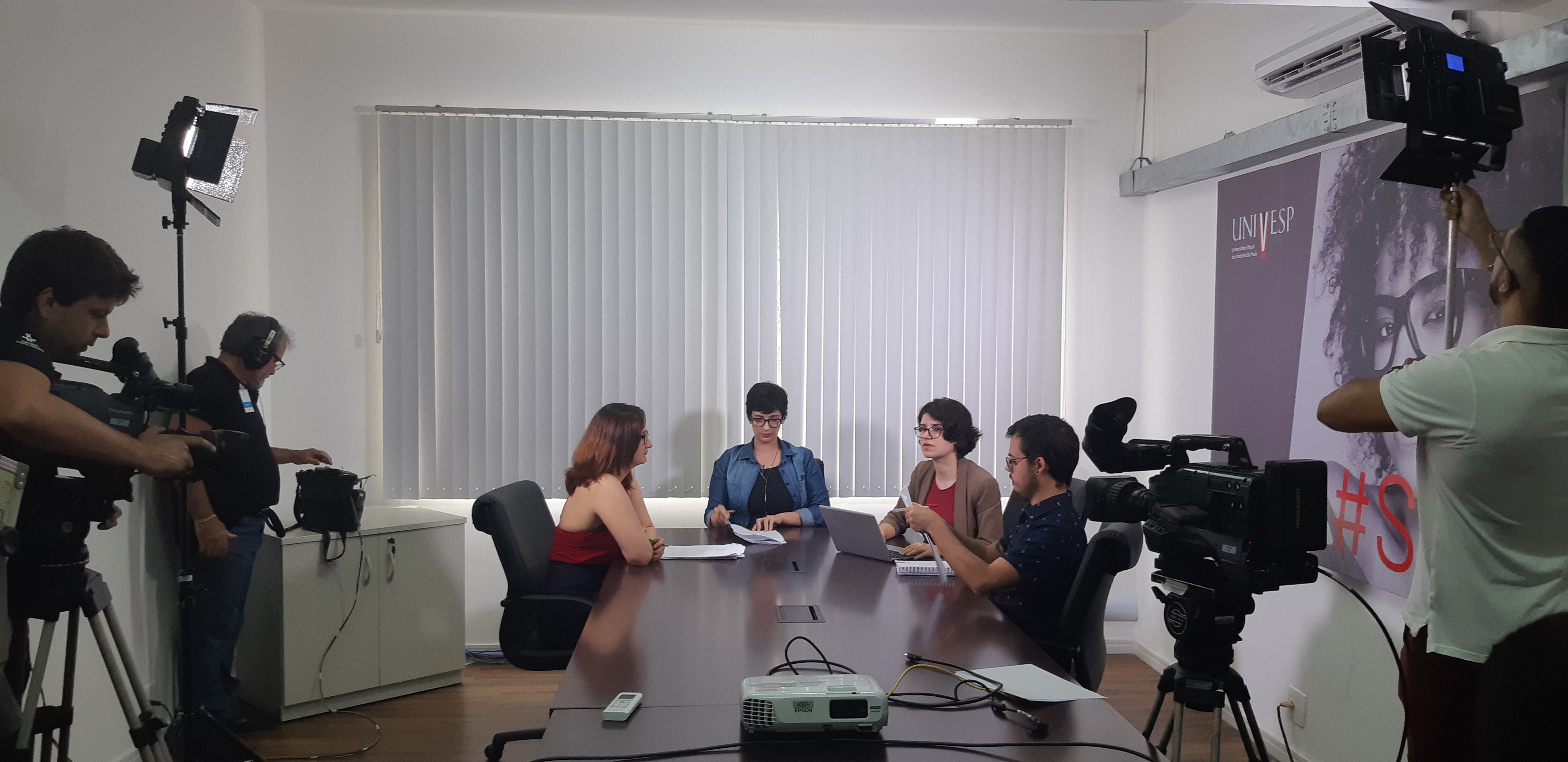Equipe da Univesp grava vídeo sobre Recursos Educacionais Abertos