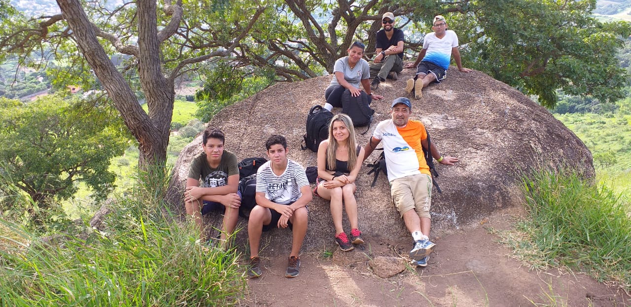 Alunos do polo de Piracaia fazem trilha em Atibaia