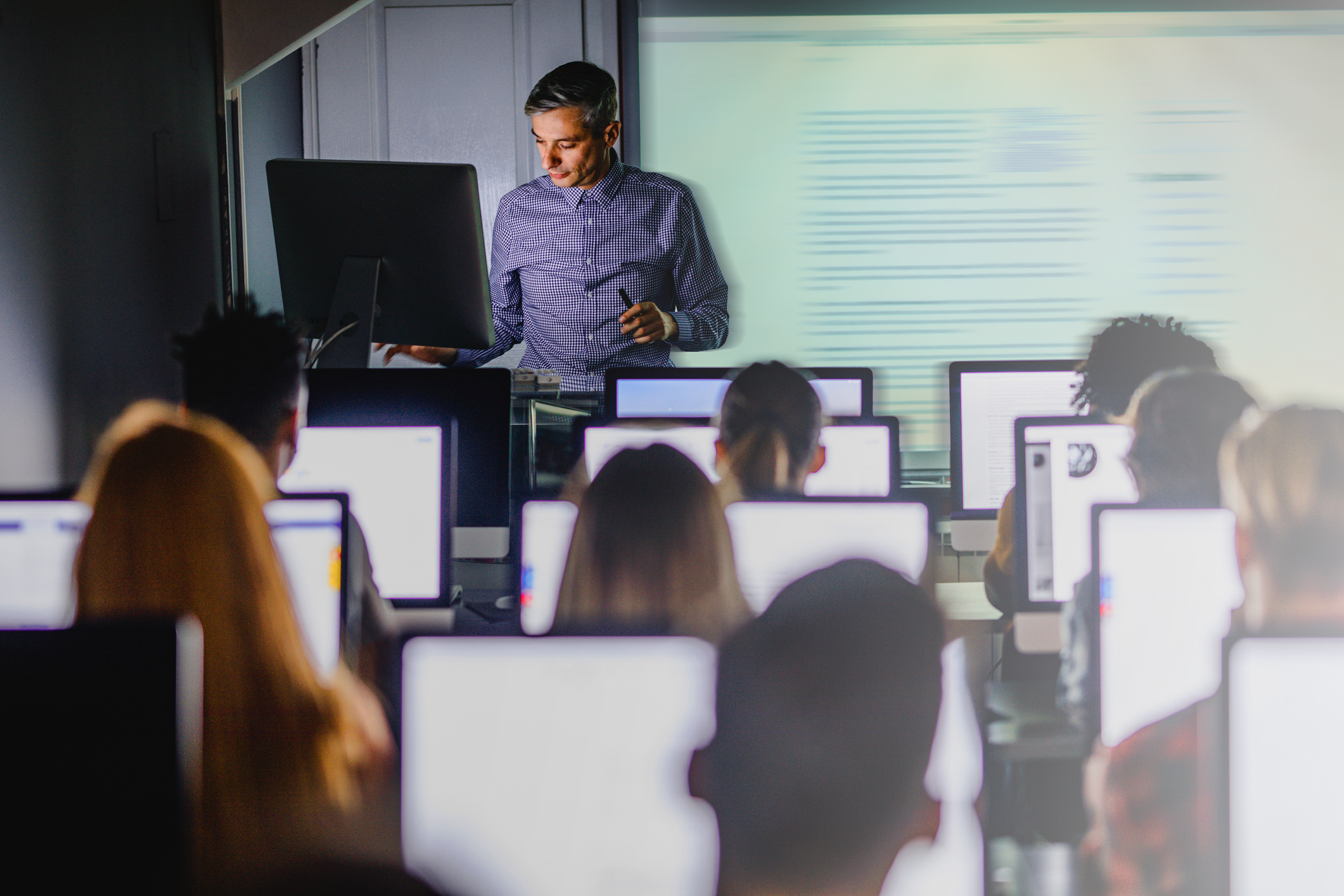 Orientadores de polos da Univesp recebem formação digital do Google for Education