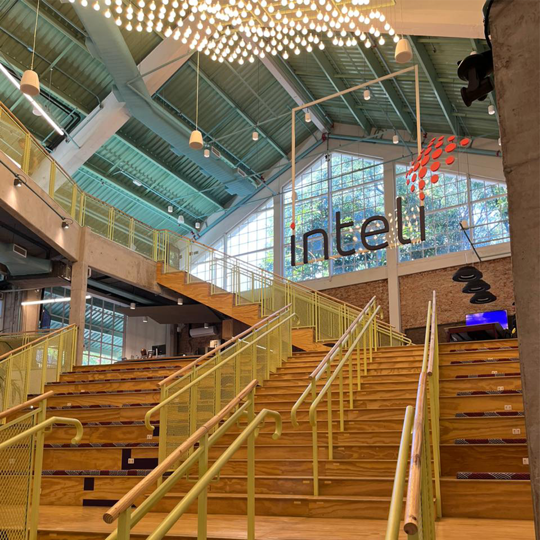 Representantes da Univesp visitam sede do Inteli 