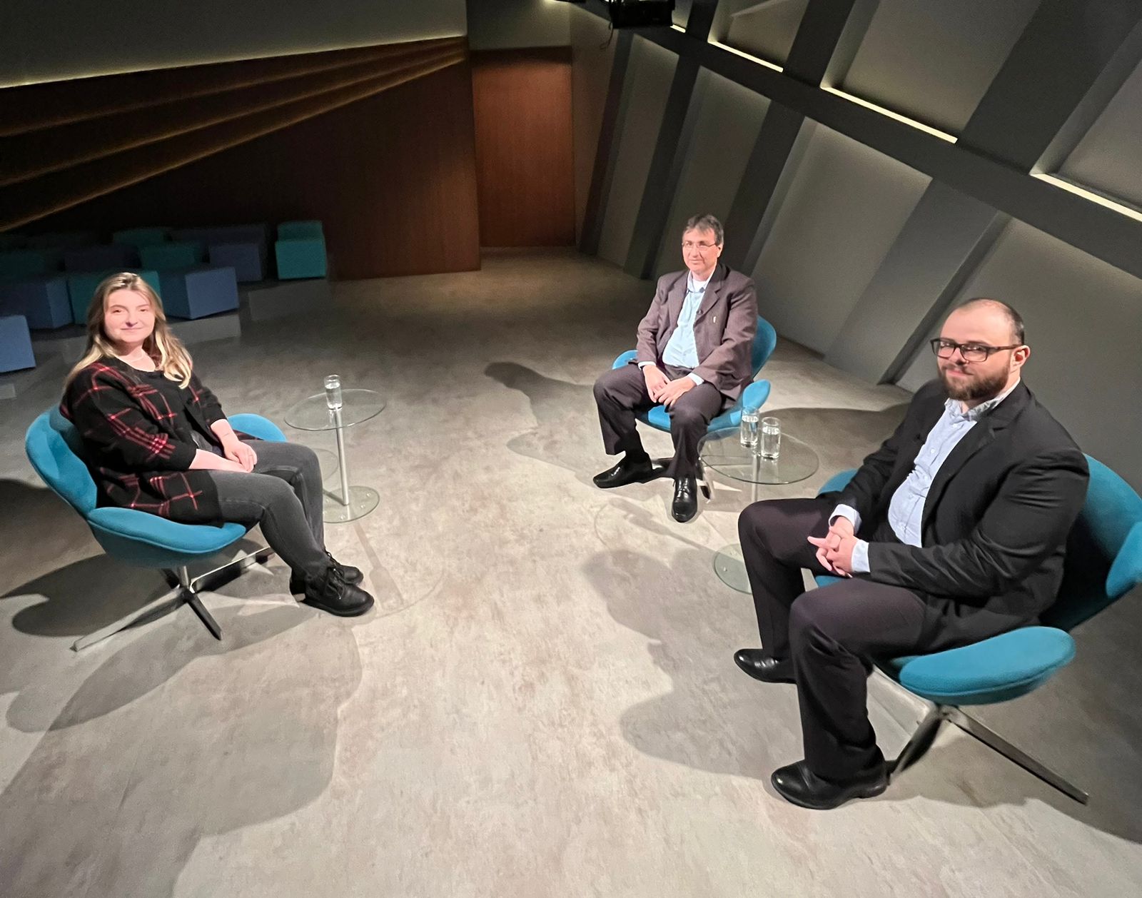 Pesquisadora romena participa de gravação na Univesp TV 