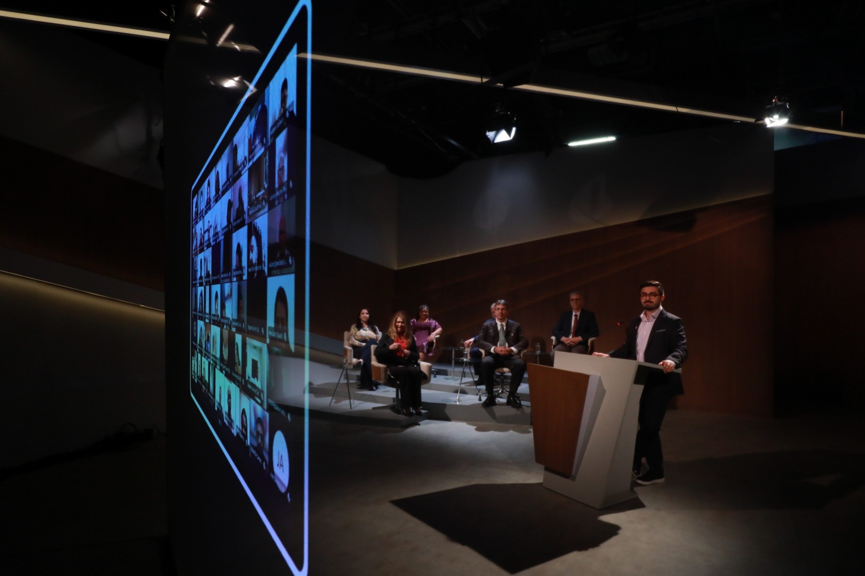 Univesp realiza Colação de Grau de 876 formandos