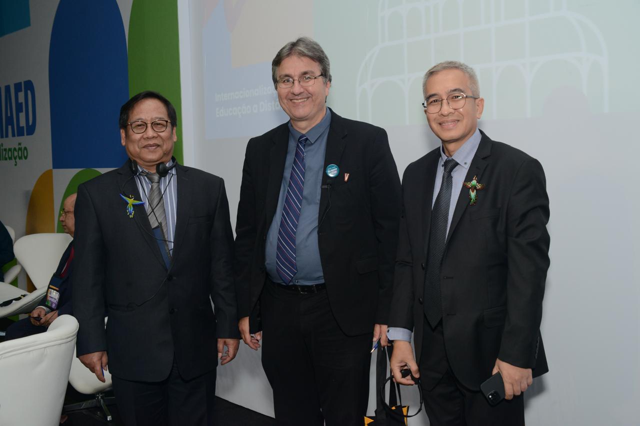 Univesp e universidade da Indonésia firmam parceria durante 30º CIAED